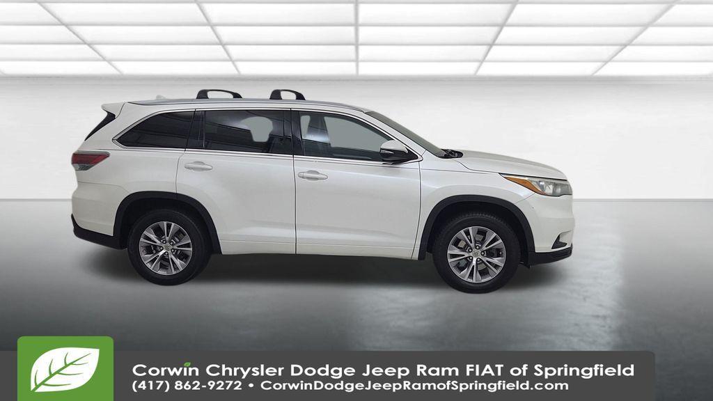 used 2015 Toyota Highlander car, priced at $14,350