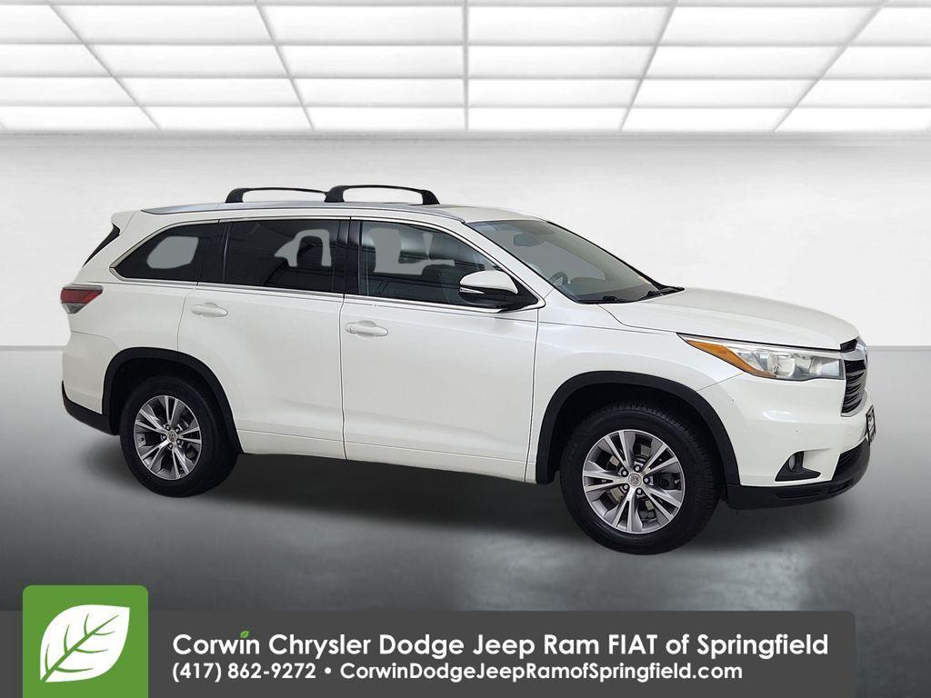used 2015 Toyota Highlander car, priced at $14,350