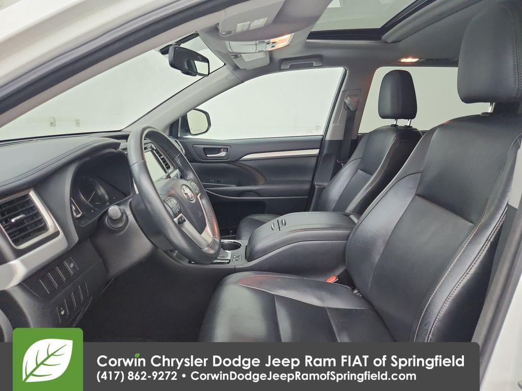 used 2015 Toyota Highlander car, priced at $14,350