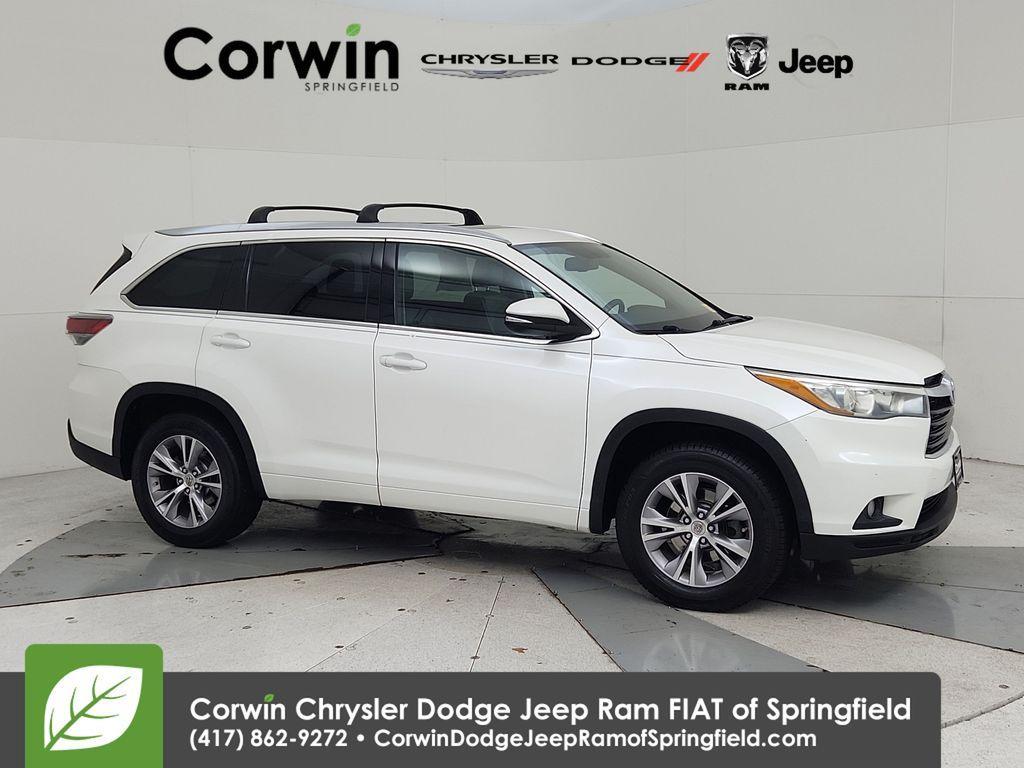 used 2015 Toyota Highlander car, priced at $13,996