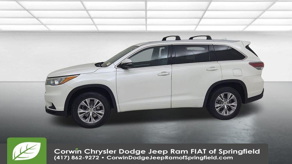 used 2015 Toyota Highlander car, priced at $14,350