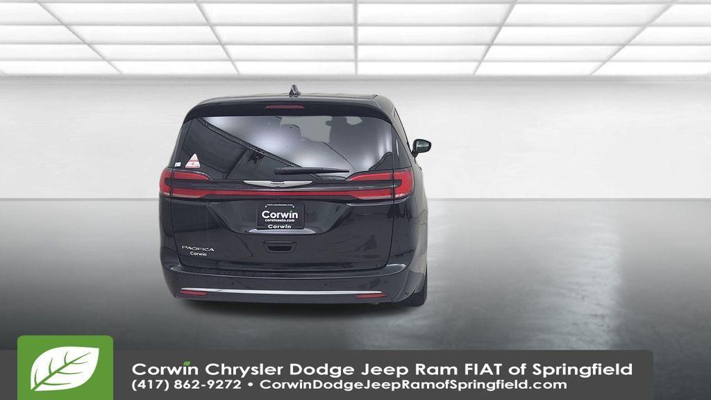 used 2025 Chrysler Pacifica car, priced at $28,500
