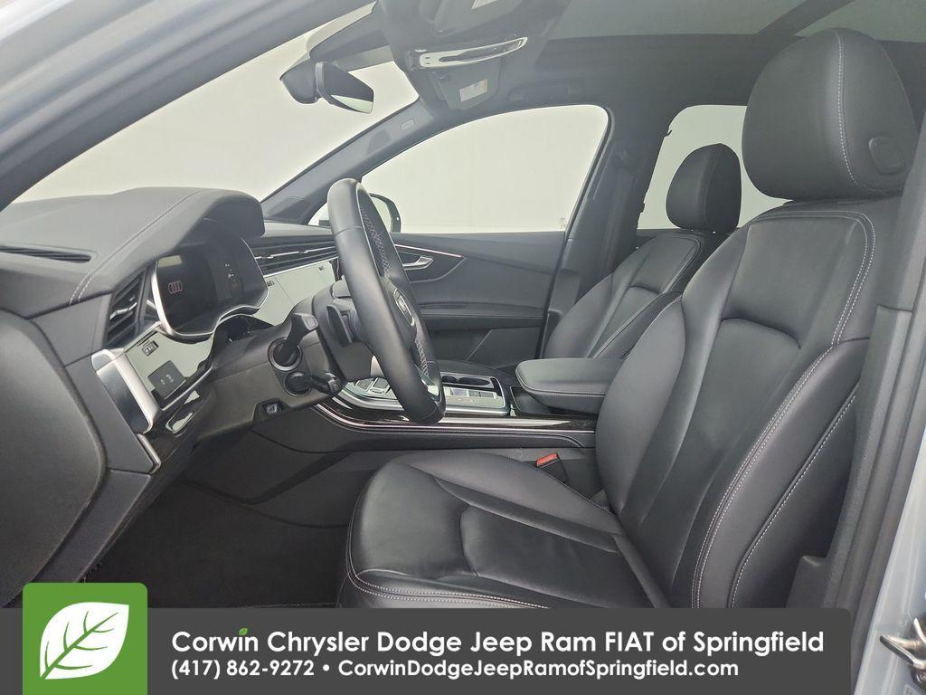 used 2025 Audi Q7 car, priced at $42,800