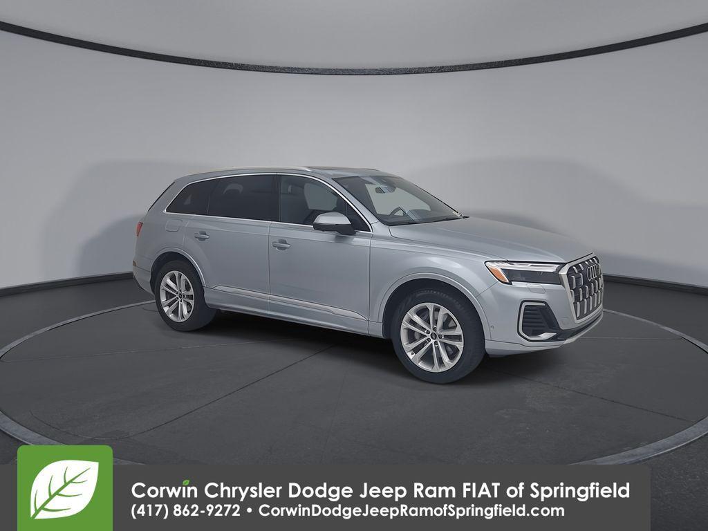 used 2025 Audi Q7 car, priced at $42,800