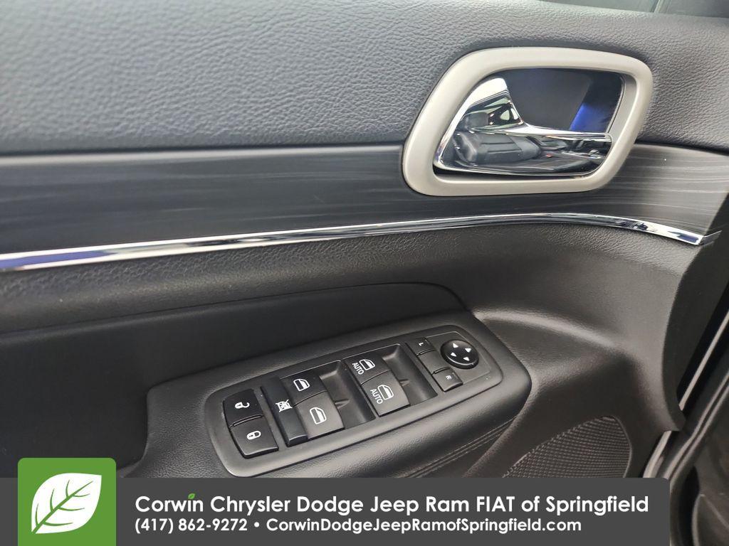 used 2020 Jeep Grand Cherokee car, priced at $17,404