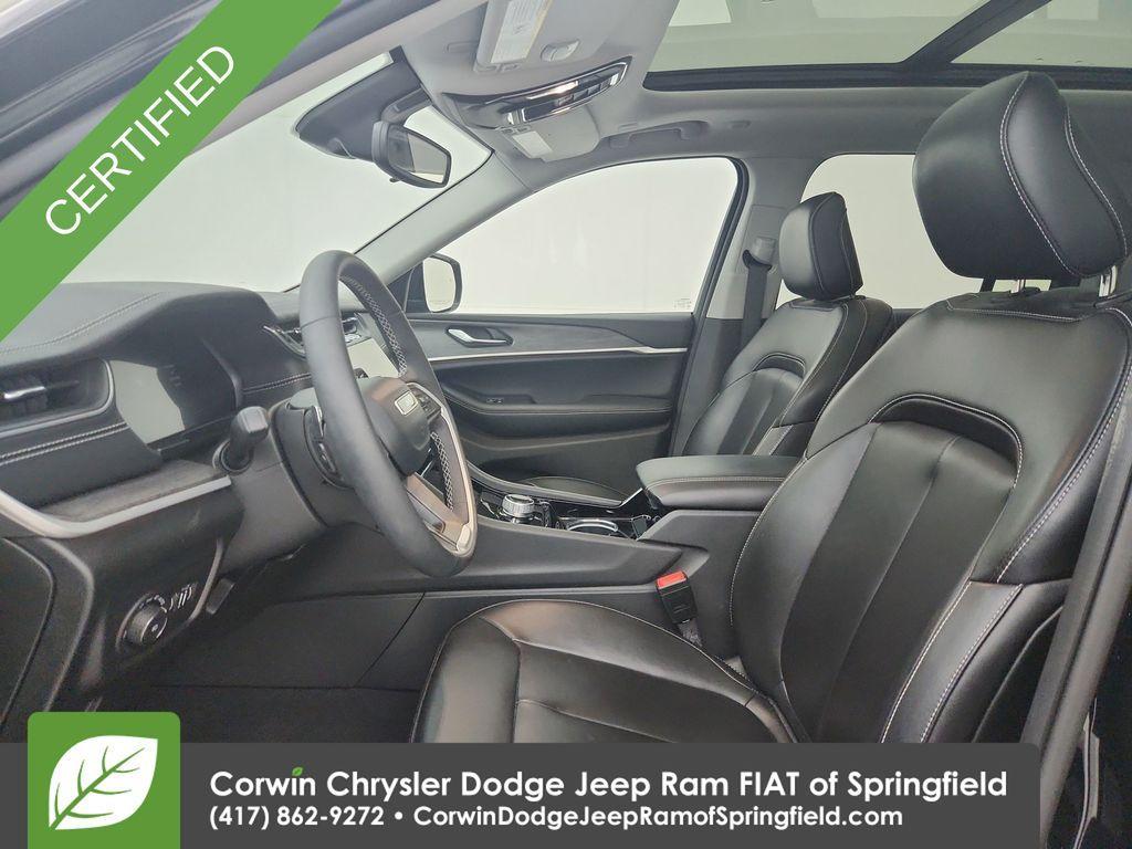 used 2023 Jeep Grand Cherokee car, priced at $31,520