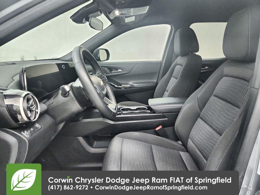 used 2025 Chevrolet Equinox car, priced at $23,500