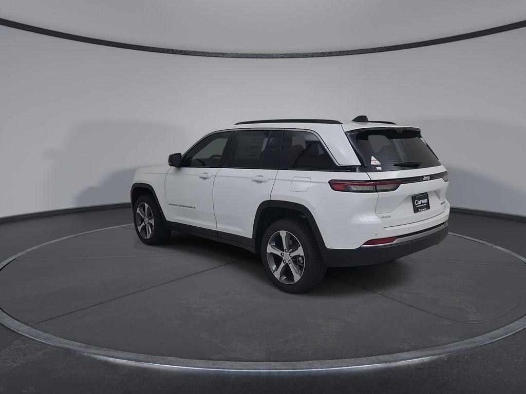 new 2026 Jeep Grand Cherokee car, priced at $47,529