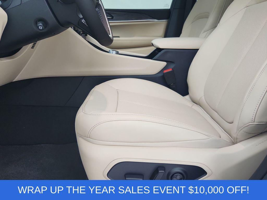 new 2025 Jeep Grand Cherokee L car, priced at $47,365