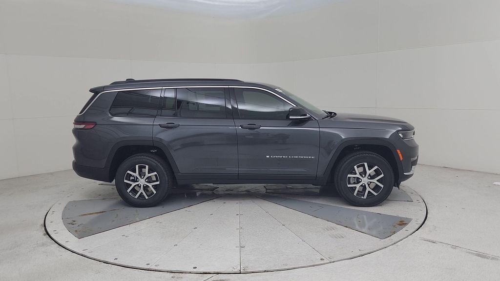 new 2025 Jeep Grand Cherokee L car, priced at $43,172