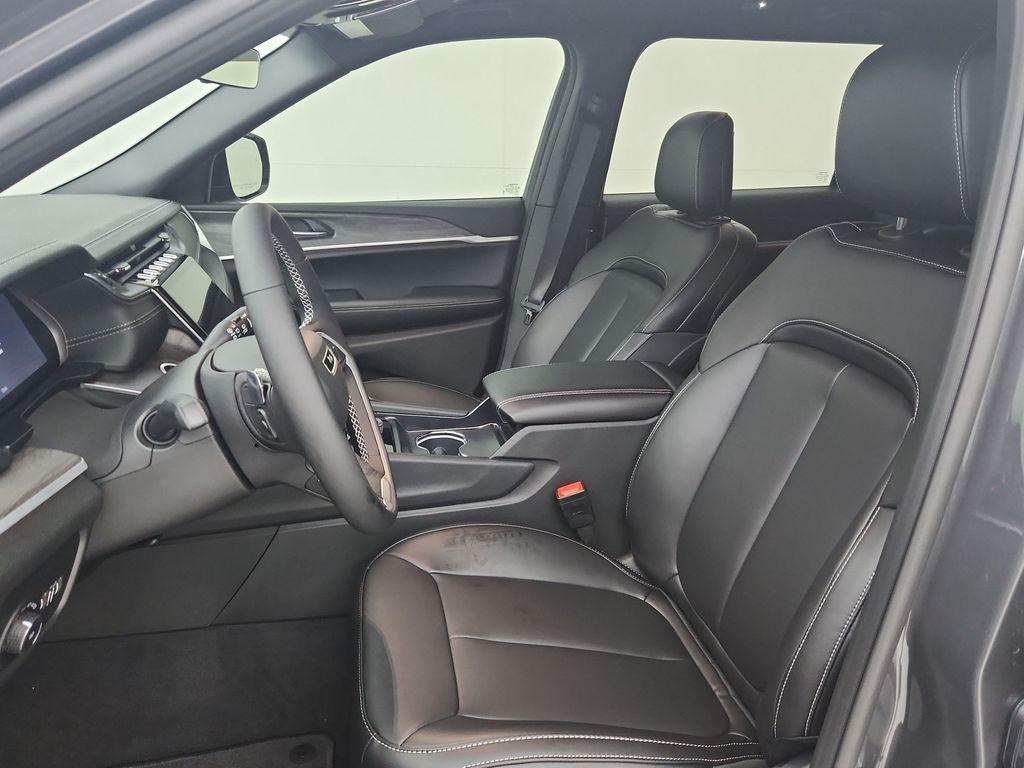 new 2025 Jeep Grand Cherokee L car, priced at $43,172