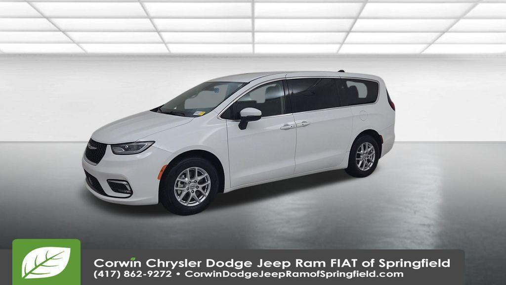 used 2023 Chrysler Pacifica car, priced at $25,599