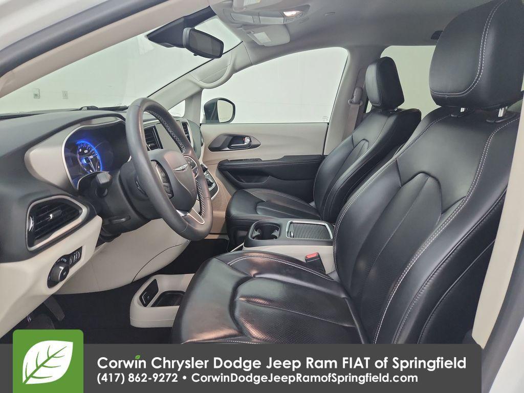 used 2023 Chrysler Pacifica car, priced at $25,599
