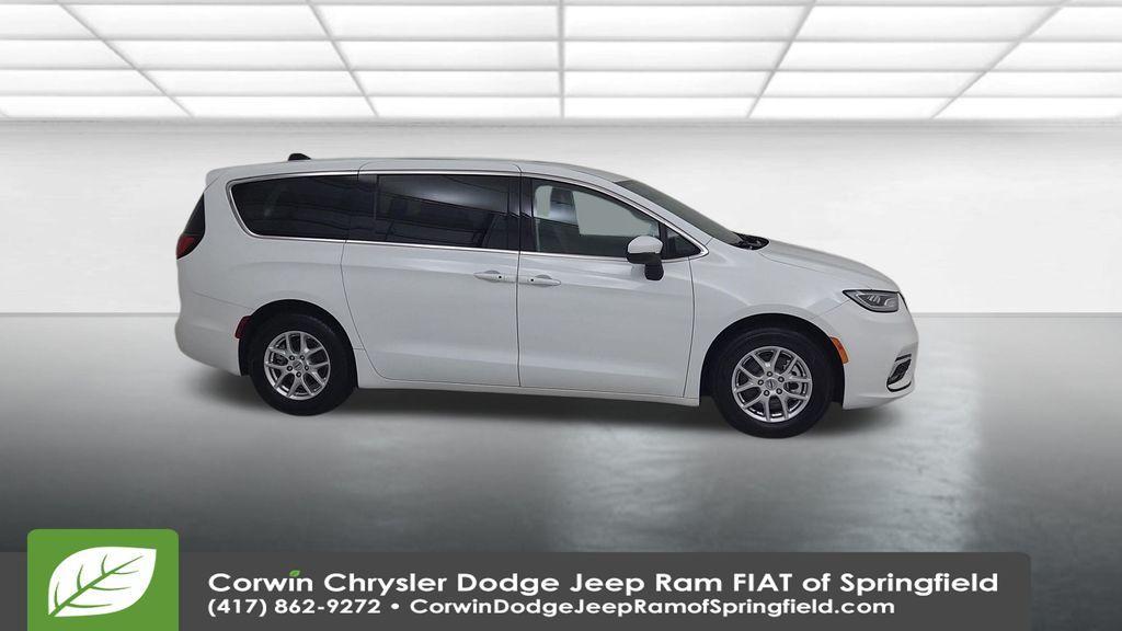 used 2023 Chrysler Pacifica car, priced at $25,599