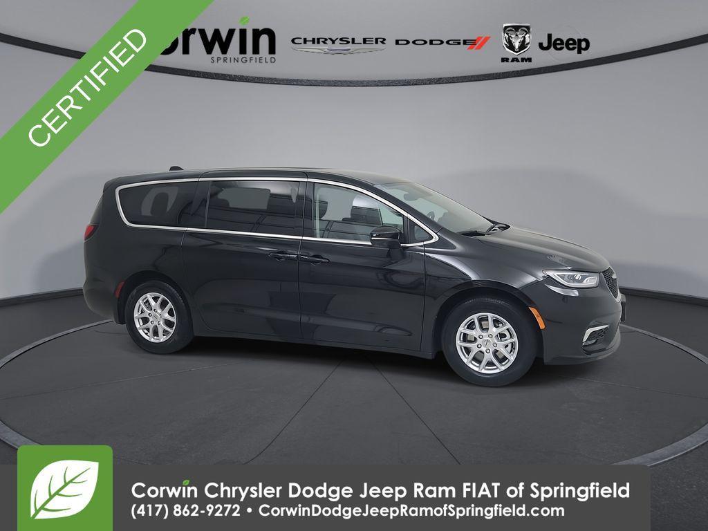 used 2023 Chrysler Pacifica car, priced at $22,700