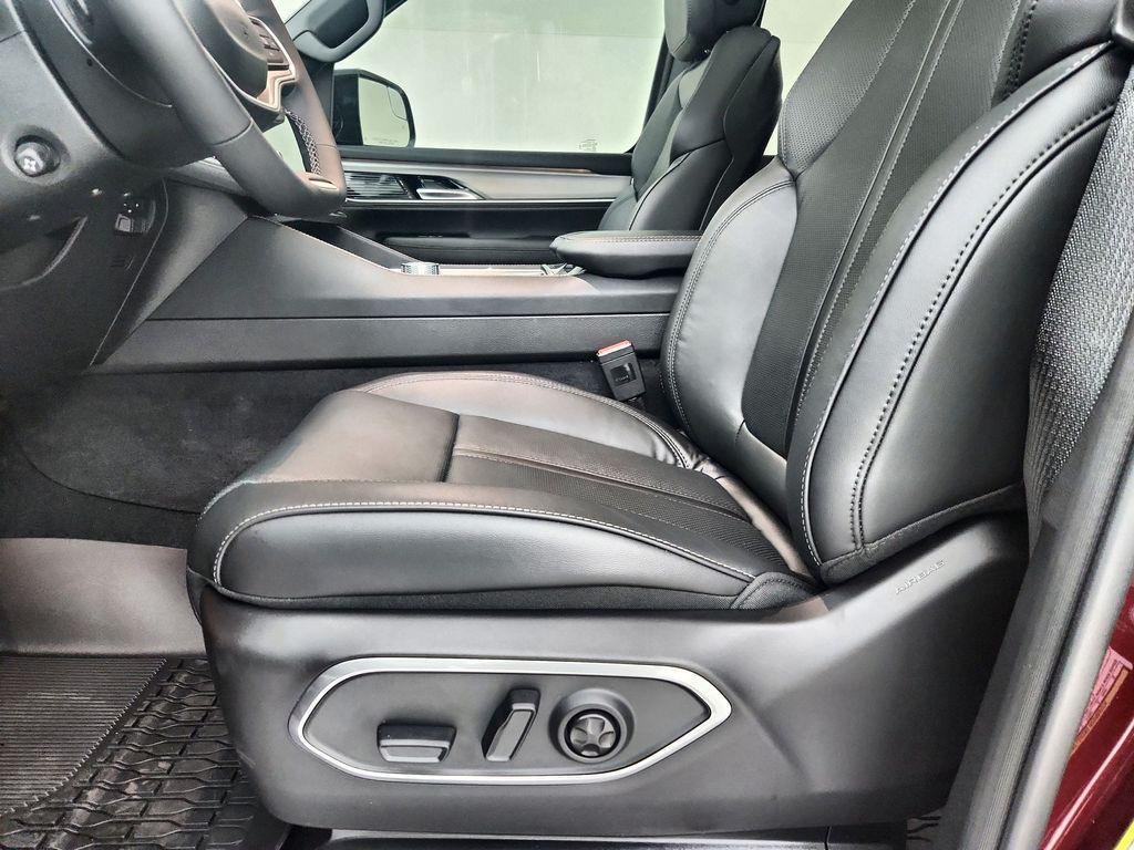 new 2026 Jeep Grand Wagoneer car, priced at $73,308