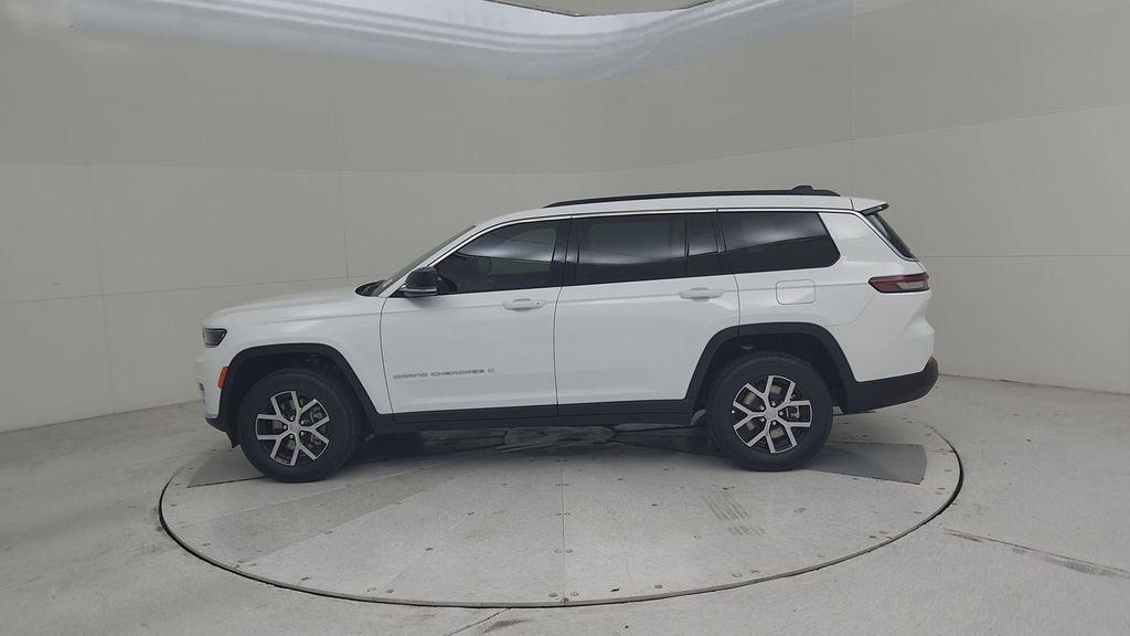 new 2025 Jeep Grand Cherokee L car, priced at $45,782