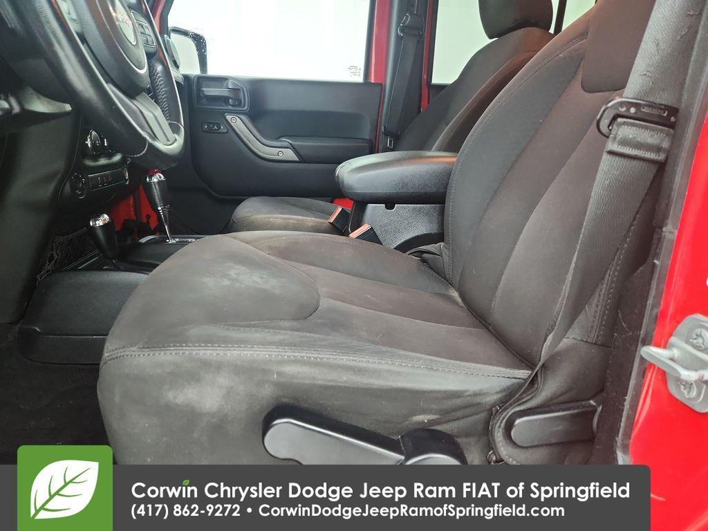 used 2015 Jeep Wrangler Unlimited car, priced at $11,500