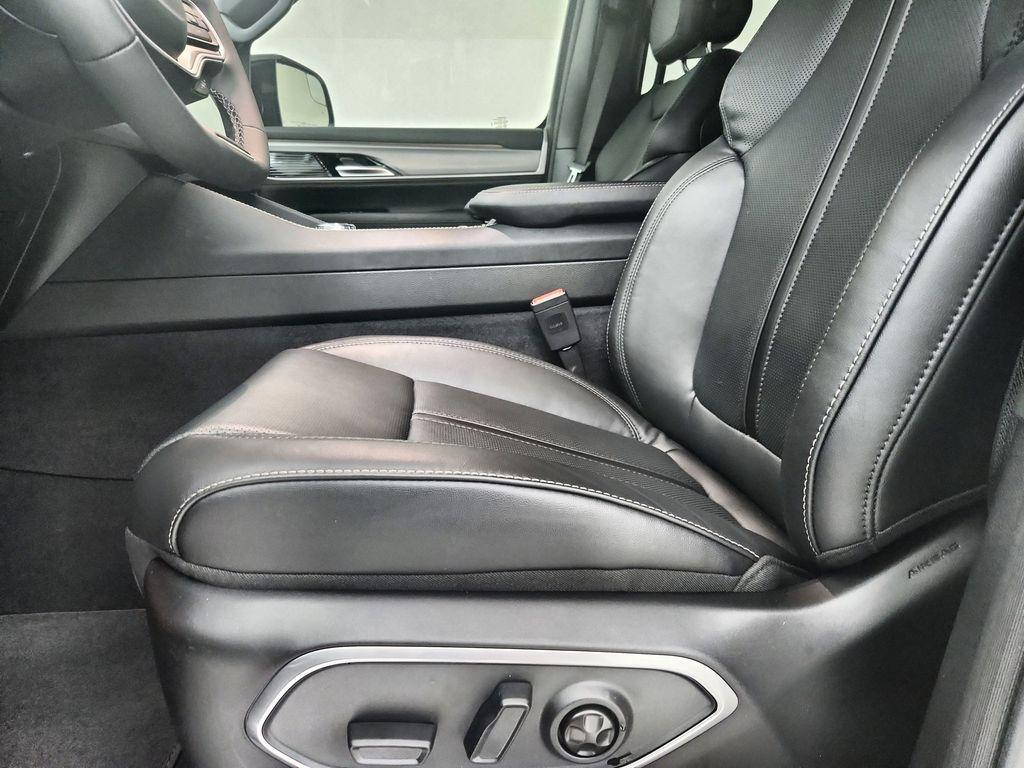 new 2026 Jeep Grand Wagoneer car, priced at $68,122