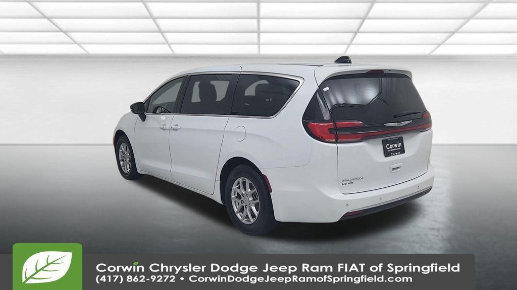 used 2024 Chrysler Pacifica car, priced at $26,411
