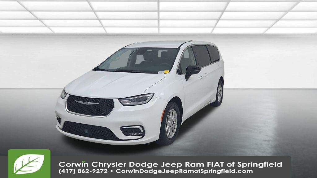 used 2024 Chrysler Pacifica car, priced at $26,411