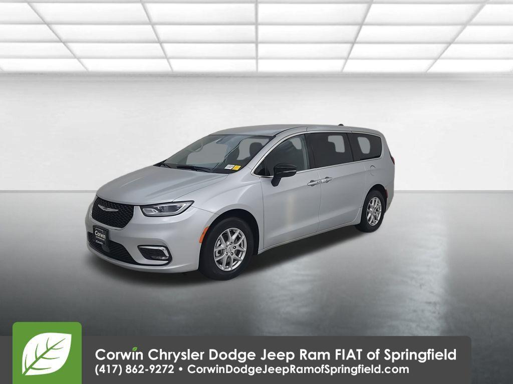 used 2024 Chrysler Pacifica car, priced at $26,520
