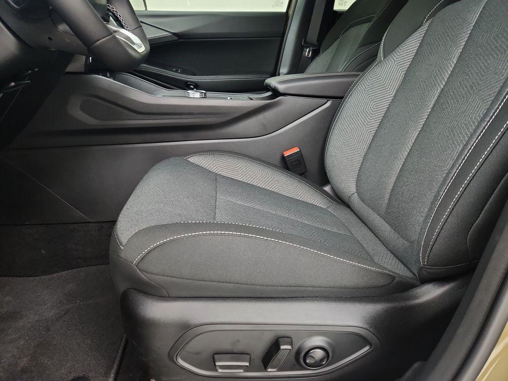 new 2026 Jeep Cherokee car, priced at $39,152