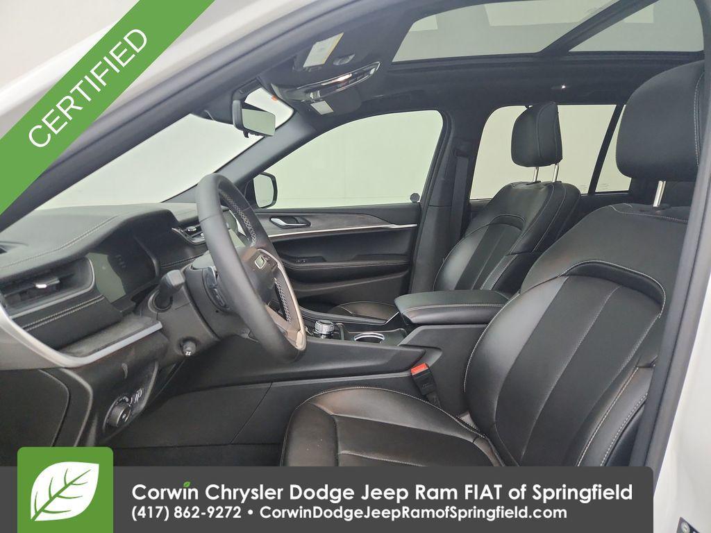 used 2024 Jeep Grand Cherokee car, priced at $39,120