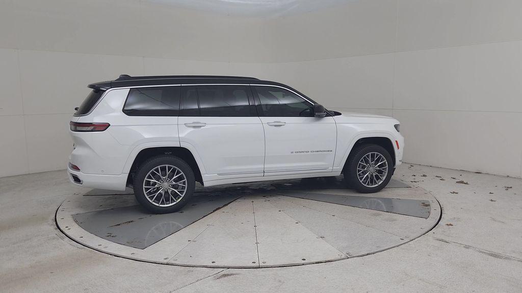 new 2025 Jeep Grand Cherokee L car, priced at $58,833
