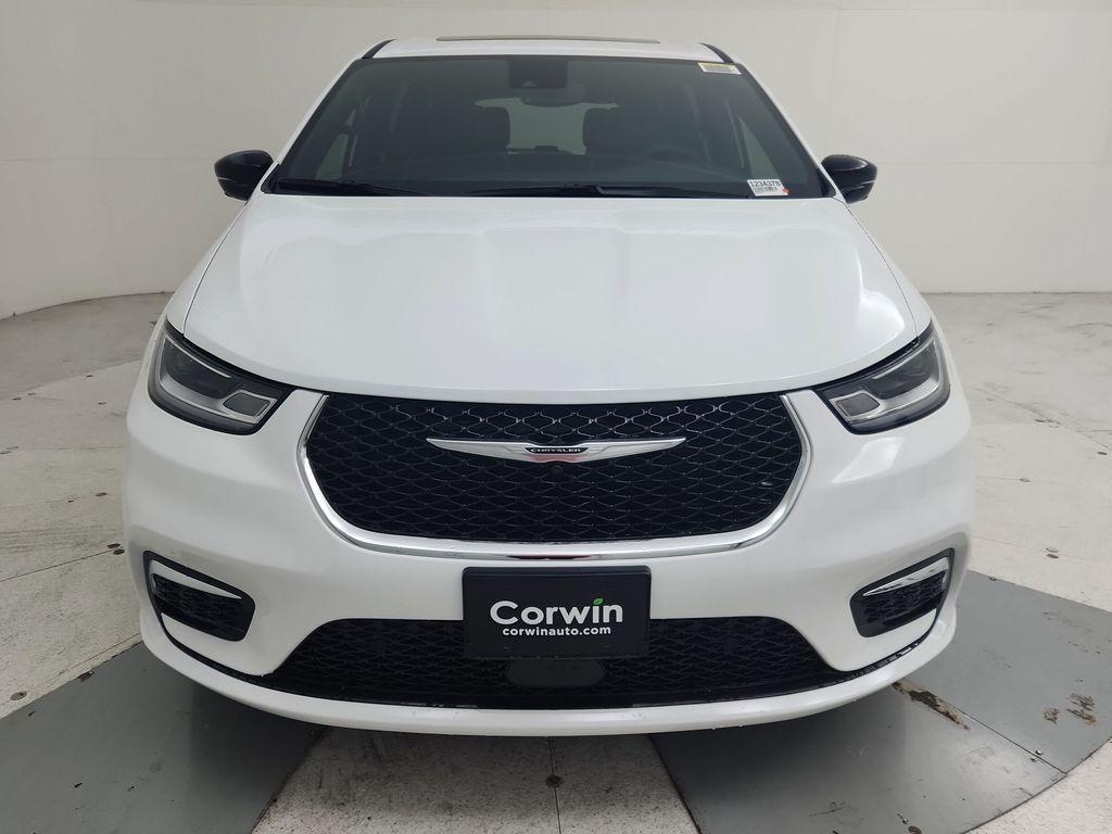 new 2026 Chrysler Pacifica car, priced at $51,788