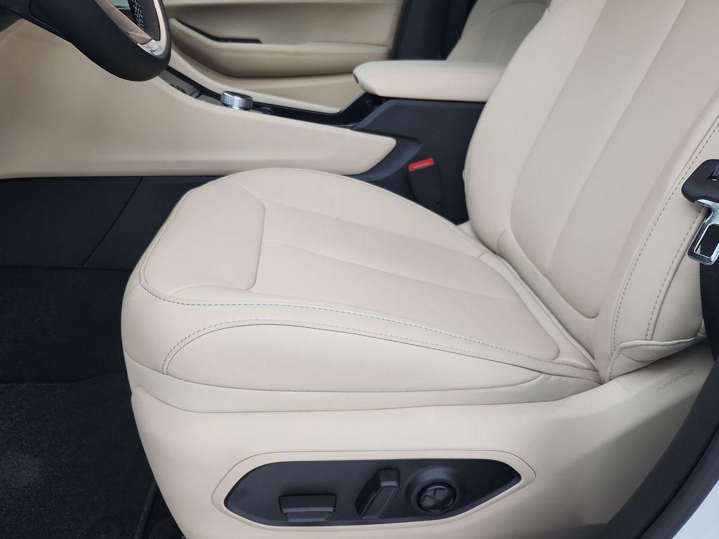 new 2025 Jeep Grand Cherokee L car, priced at $43,757