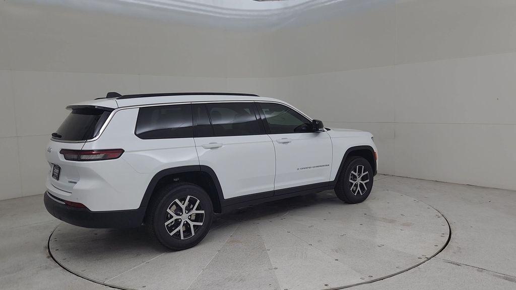 new 2025 Jeep Grand Cherokee L car, priced at $43,757