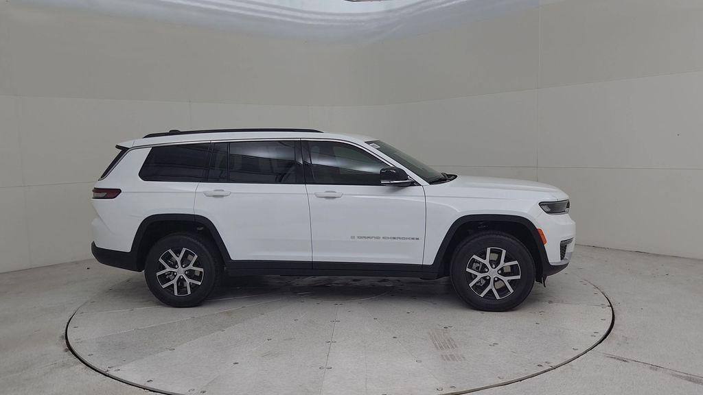 new 2025 Jeep Grand Cherokee L car, priced at $43,757