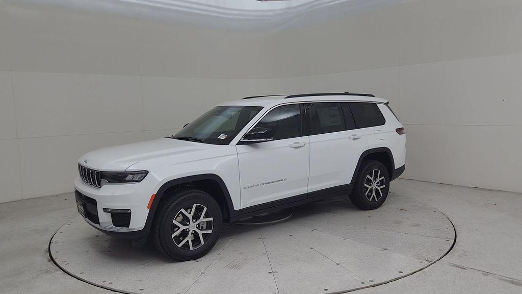 new 2025 Jeep Grand Cherokee L car, priced at $43,757