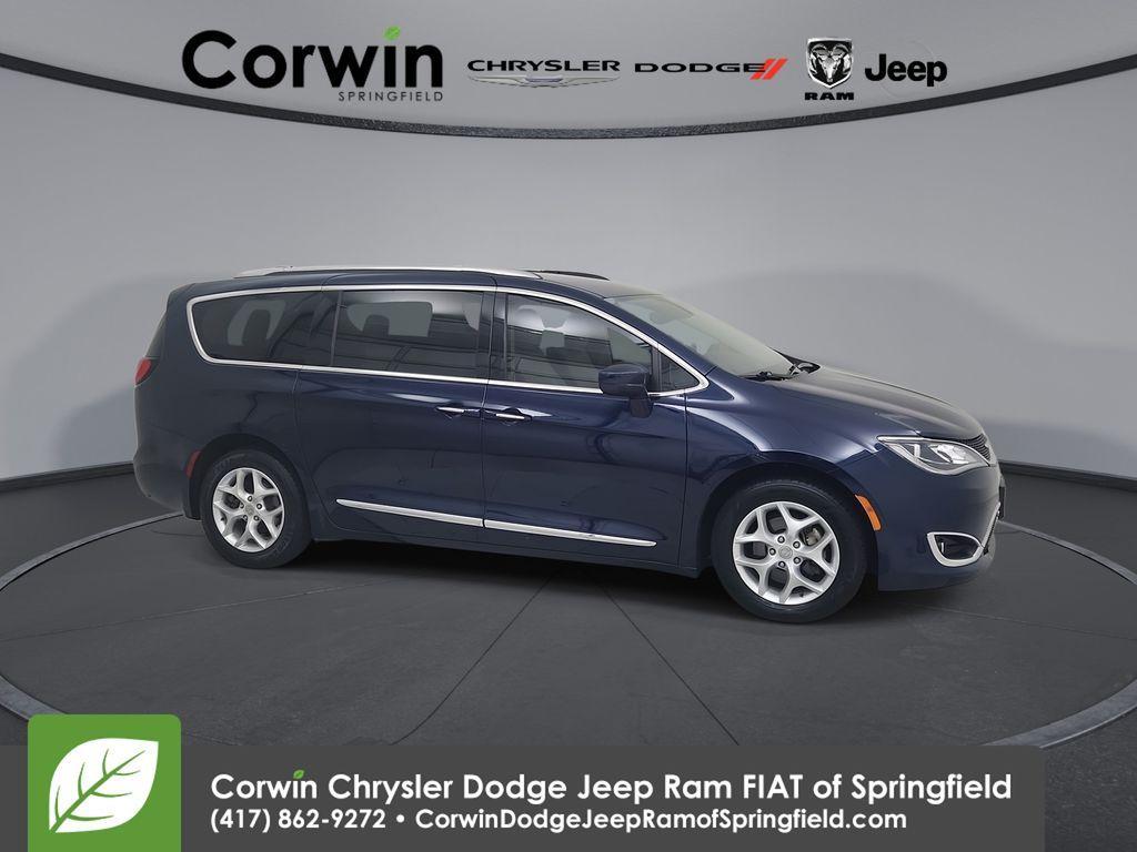 used 2017 Chrysler Pacifica car, priced at $11,654