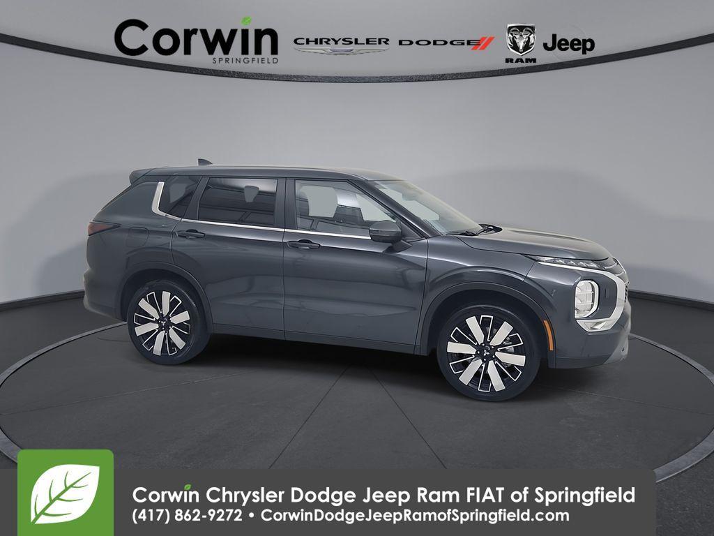 used 2025 Mitsubishi Outlander car, priced at $25,700