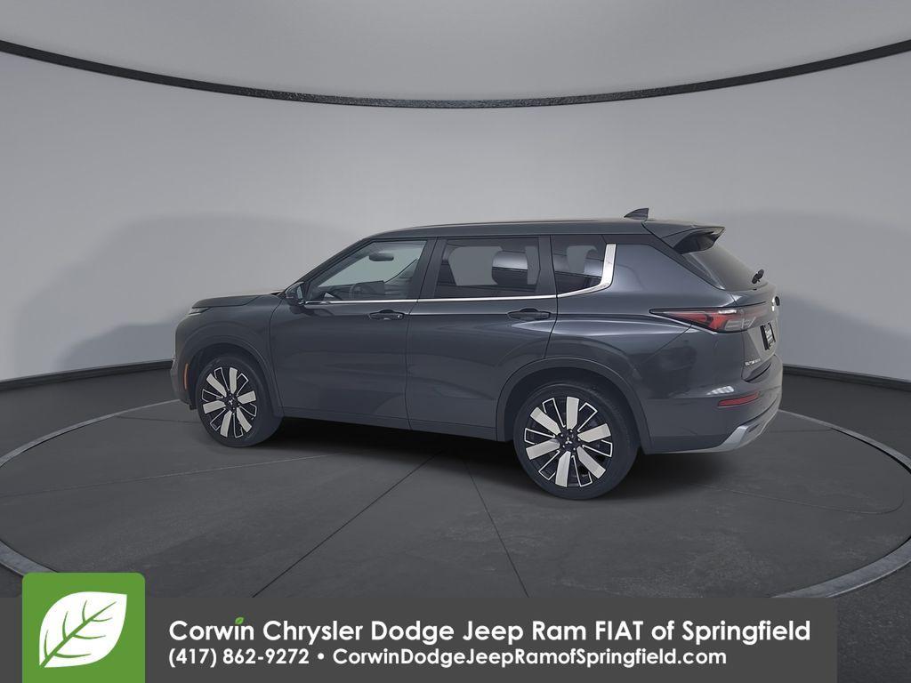 used 2025 Mitsubishi Outlander car, priced at $25,700