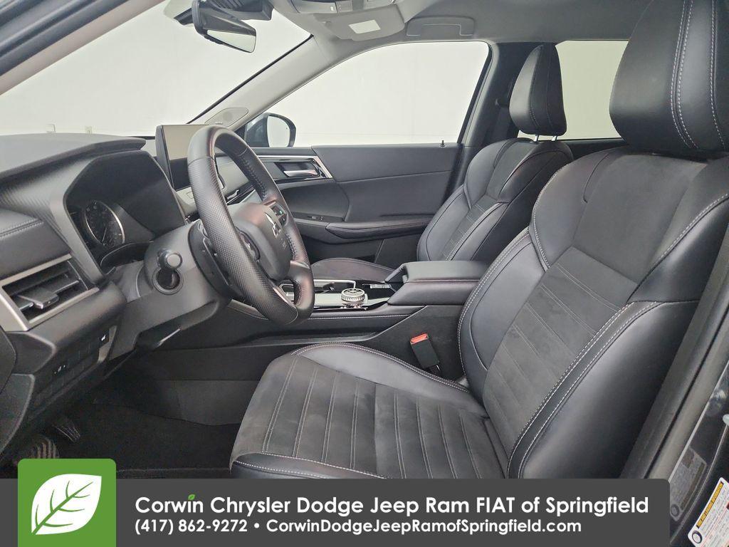 used 2025 Mitsubishi Outlander car, priced at $24,506