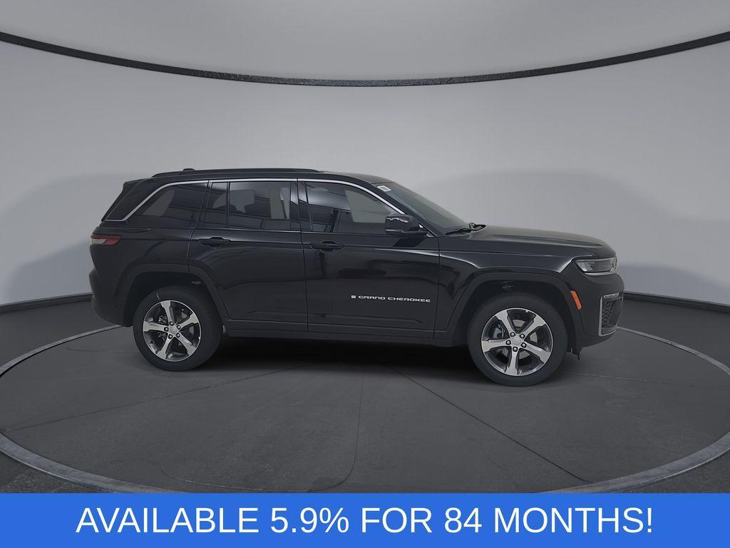 new 2026 Jeep Grand Cherokee car, priced at $42,853