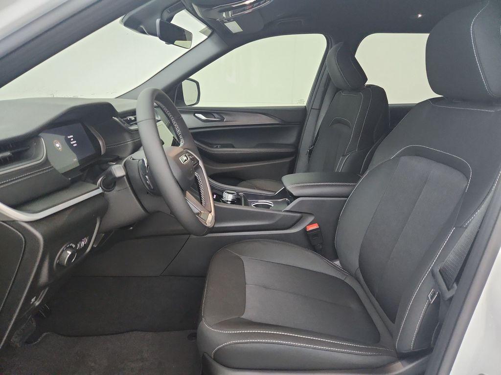 new 2025 Jeep Grand Cherokee L car, priced at $40,249