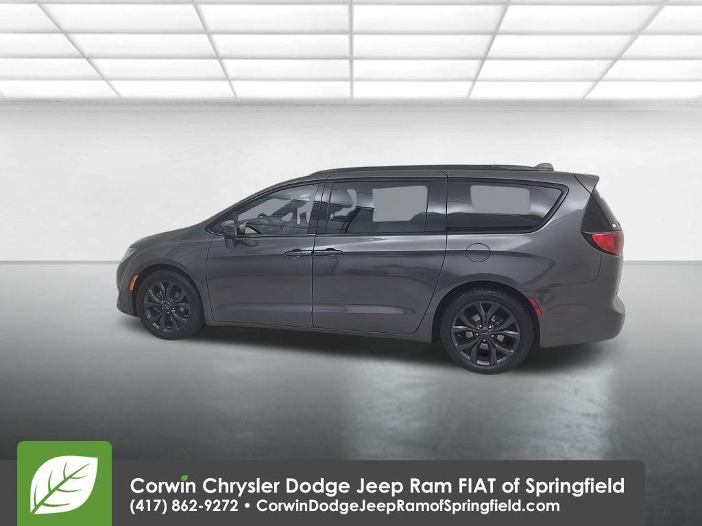 used 2018 Chrysler Pacifica car, priced at $16,496