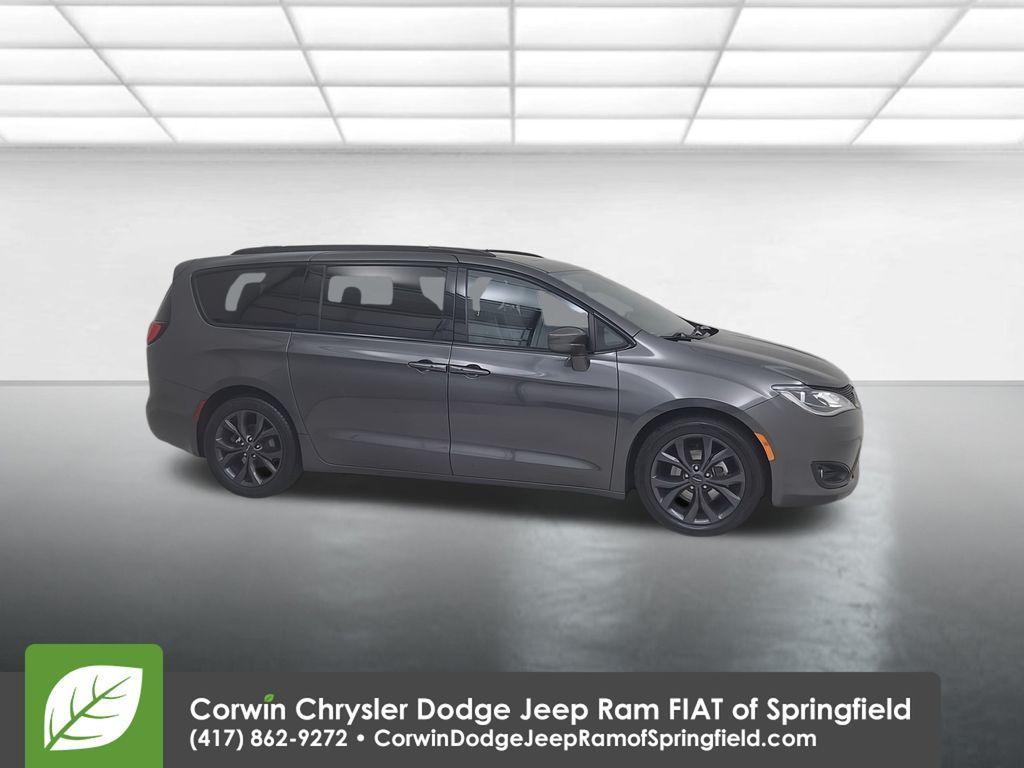 used 2018 Chrysler Pacifica car, priced at $16,496