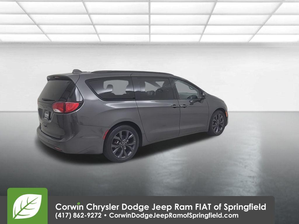 used 2018 Chrysler Pacifica car, priced at $16,496