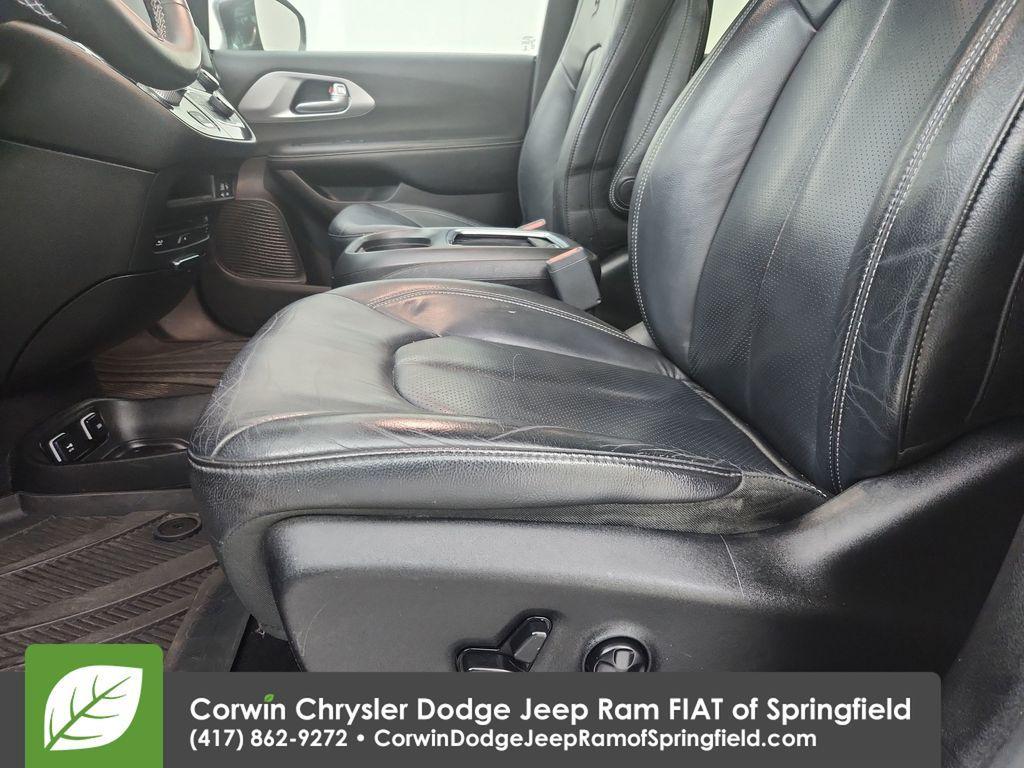 used 2018 Chrysler Pacifica car, priced at $16,496