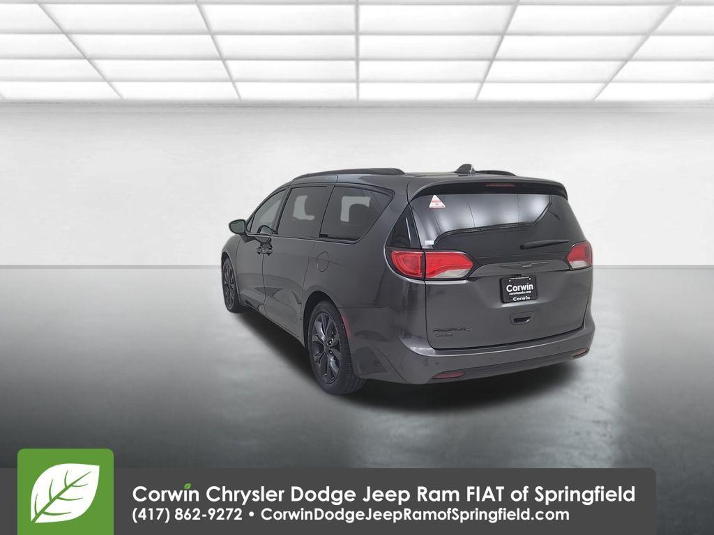 used 2018 Chrysler Pacifica car, priced at $16,496