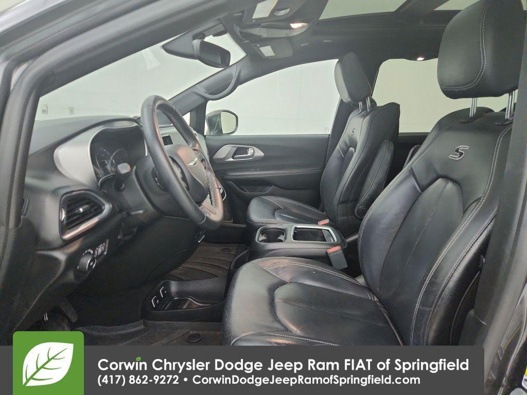 used 2018 Chrysler Pacifica car, priced at $16,496