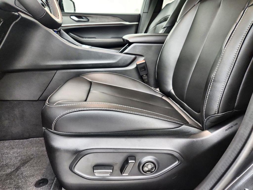 new 2025 Jeep Grand Cherokee L car, priced at $50,273