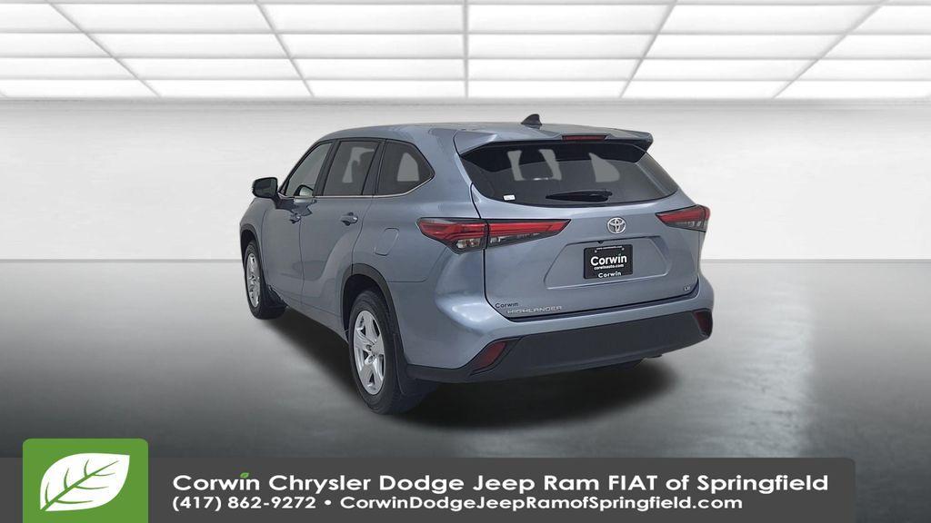 used 2023 Toyota Highlander car, priced at $28,137