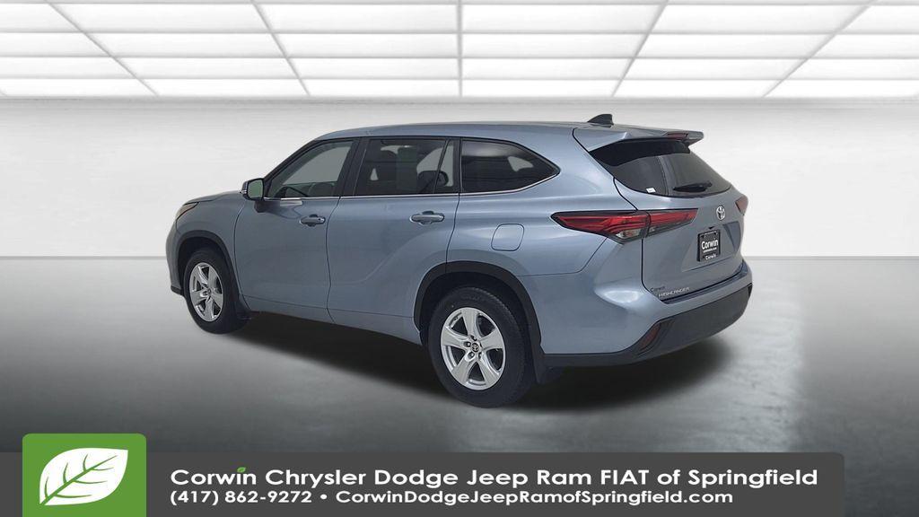 used 2023 Toyota Highlander car, priced at $28,137