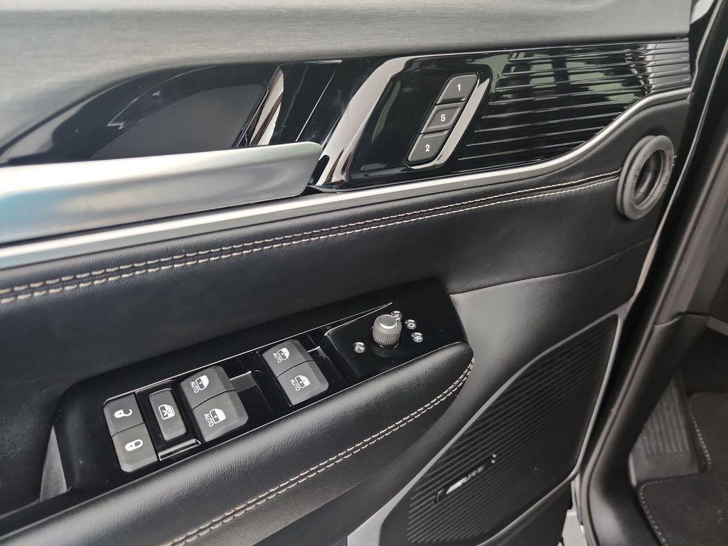 new 2026 Jeep Grand Wagoneer L car, priced at $76,500